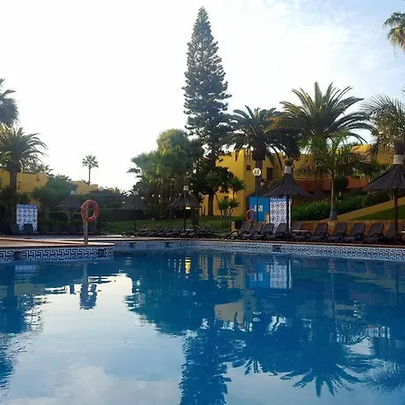 Vv Atlantic Garden With Pool View, Near * لا أوليفا