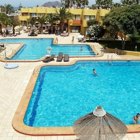 Vv Atlantic Garden With Pool View, Near شقة *